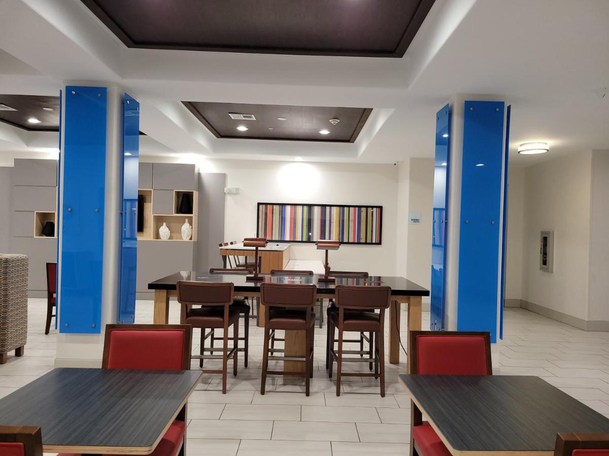 Holiday Inn Express Hotel & Suites Vidor South, An Ihg Hotel Bagian luar foto