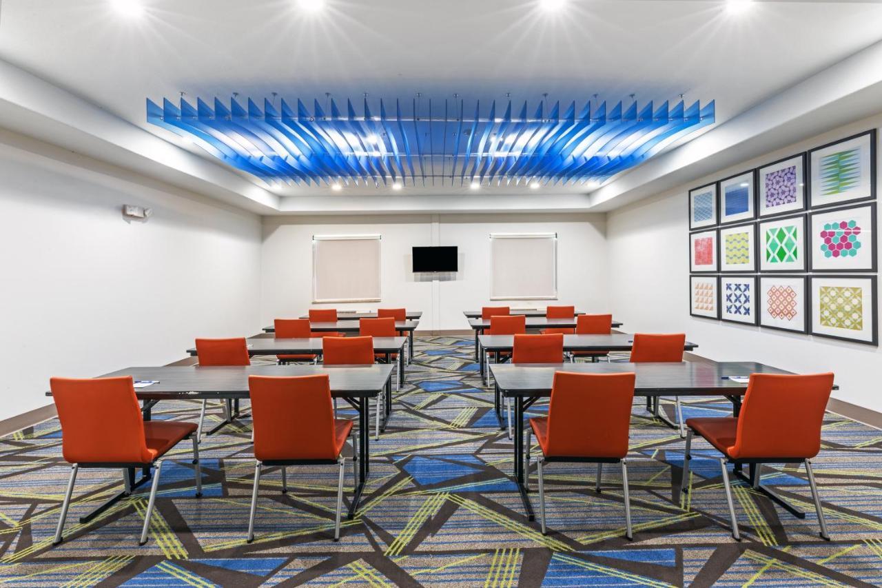Holiday Inn Express Hotel & Suites Vidor South, An Ihg Hotel Bagian luar foto